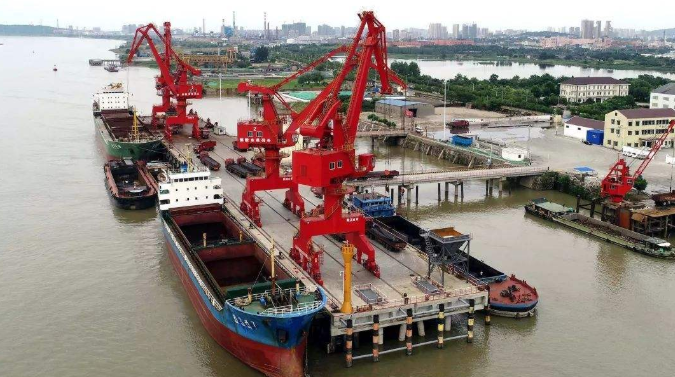 万源概述露天料场港口封闭问题的实行方法